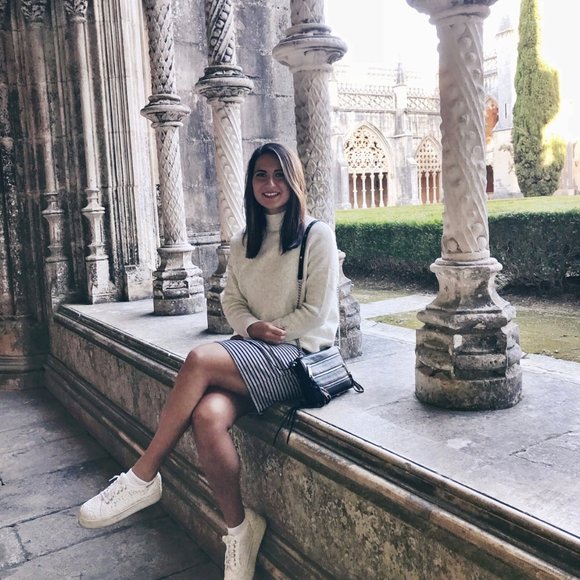 Meet your Posher, Clara - Picture 2 of 8